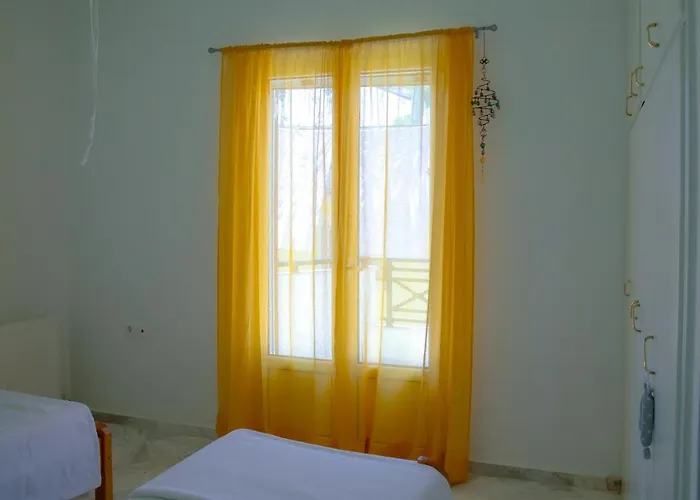 Horizon House Апартаменты Корони