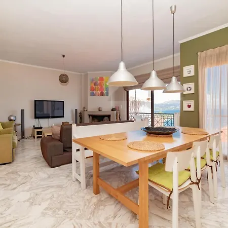 Horizon House Koróni